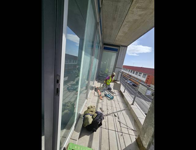 638M² OFFICE TO LET IN PAARDEN EILAND